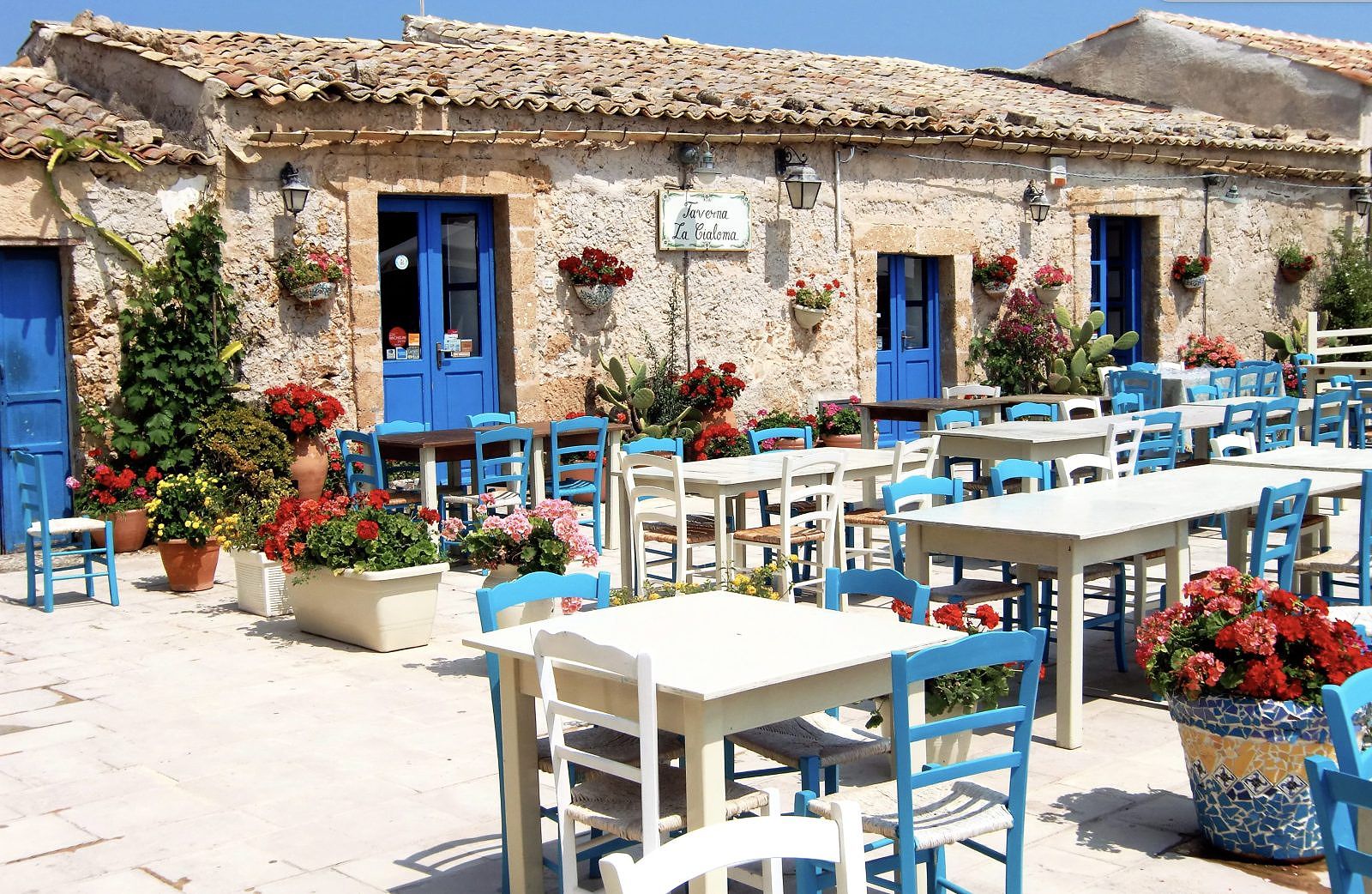 Dining setup on the beach